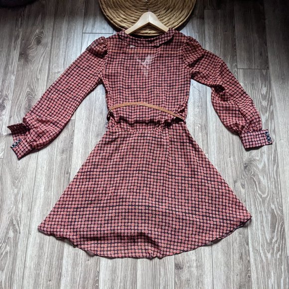 NWT (UK 8 / S) - ATMOSPHERE Surplice Retro Print Dress - Picture 2 of 14